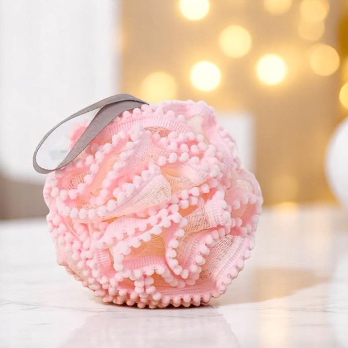 Exfoliating Bath Sponge with Hanging Ribbon in Pink